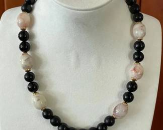 BBS019 - Vintage Marbled Cream & Black Beaded Necklace