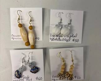 BBS143 - Myrna Lee Chang Lucky Neko & Other Assorted Vintage Earrings