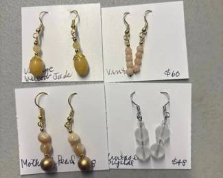 BBS183 - Myrna Lee Chang Lucky Neko & Other Assorted Vintage Earrings in