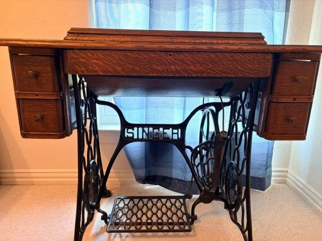 1912 Singer Treadle: operational