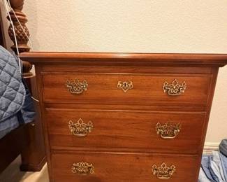 Thomasville Fisher Park Collection Bachelors chest