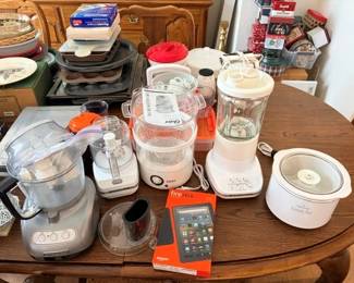 small kitchen appliances (Cuisinart, KitchenAid and Kindle Fire (new in box)