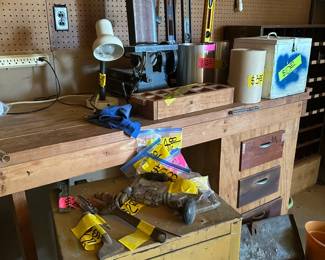 Cabinets - Light - Sanding Machine - Tools