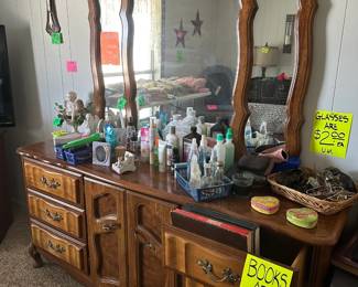 Beautiful Dresser with Mirror - Collectables - Crosses - Basket