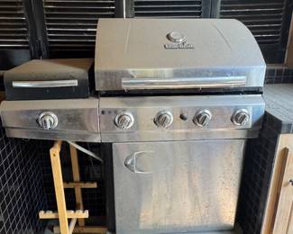 Charbroil Grill $100