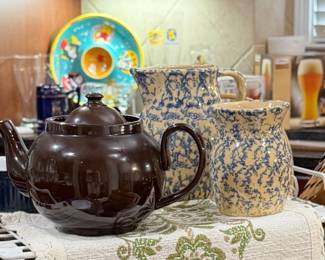 Robinson Ransbottom spongeware pitchers &  vintage English brown earthenware teapot 