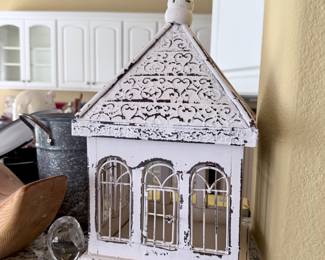 Small Cages decor