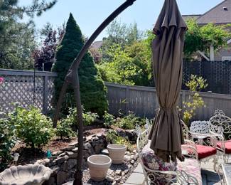 Cantilever Umbrella Patio