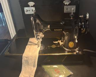 Singer Featherweight with Box