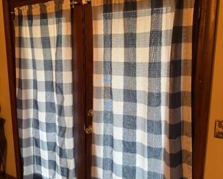 Blue White plaid check window curtain set.