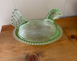 WHAT?  a vintage Hen on Nest???