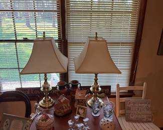 Lamps.  Vintage card table.  More decor.