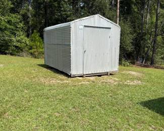 8X12 Handi House.  Must be moved by buyer  $500 firm.  Not subject to 1/2 price.