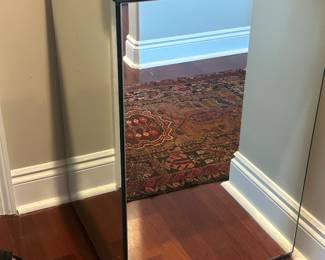 Mirrored podium / side table. Approx. 28"H x 18"W