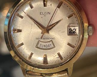 Elgin self-winding calendar watch