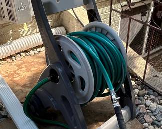 Suncast Hose Reel Mobile Cart