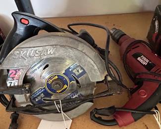 Skilsaw 5250 7-1/4 inch Circular Saw and Tool Shop Drill