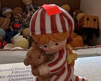 Enesco Country Cousins 'Katie' Figurine
