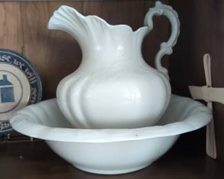 Victorian style wash set