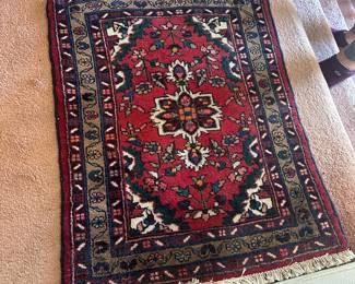 $250-500. 5' x 3'4" Antique Persian Heriz