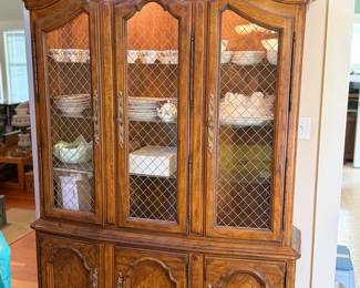 Drexel Heritage French Provincial style china cabinet