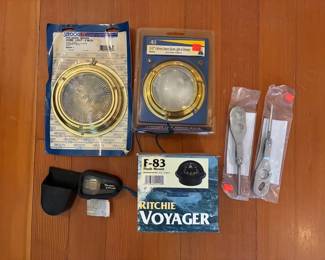 Ritchie Voyager Flush Mount Compass, Marine Light And Hand Crimps