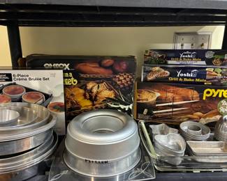 More bakeware including vintage Pyrex Bake a Round