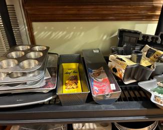 Novelty Bundt pans and other bakeware