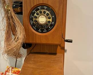 Vintage-style replica wooden wall telephone "Country Store"