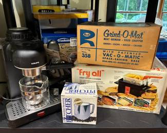 Vintage kitchen appliances