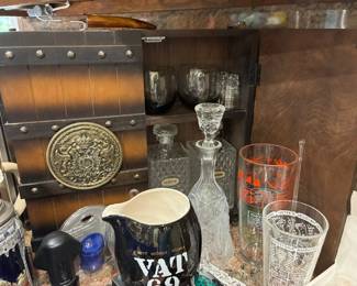 Barrel-style bar cabinet