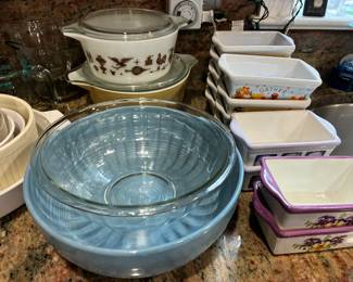Pyrex Early American covered casserole dishes and other bakeware
