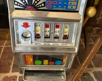 Vintage 70s Casino King toy slot machine