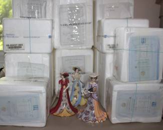 Hamilton Collection Bell Figurines