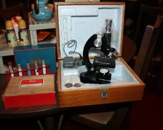 Microscope