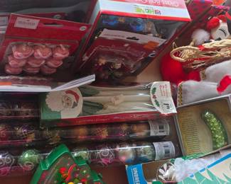 Wrapping, Decorations
