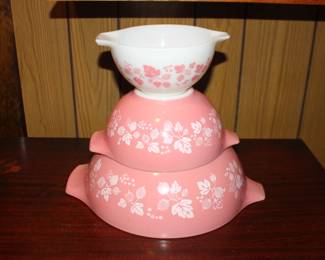 Pyrex Bowls