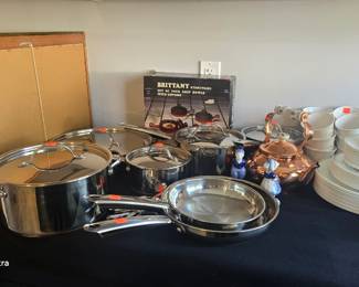 Spiegel Pots Pans NOS