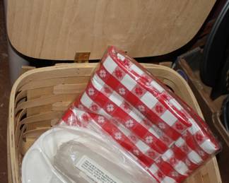 Picnic Basket NOS