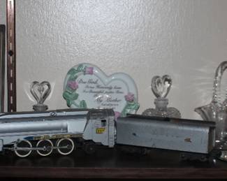 Figurines, AF Silver Bullet Train, Art Glass