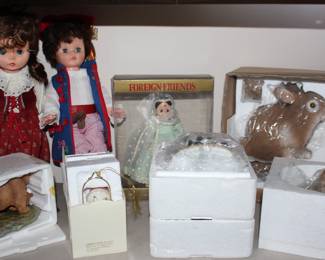 Ashley Belle Doll, Foreign Friend Doll, Porcelain Ceramic Animals Tweetie Bird