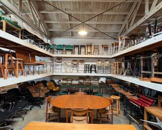 Bar Stools / Dining Tables / Dining Chairs