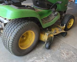 John Deere X Riding Lawn Tractor