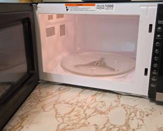 Hamilton Beach Countertop Microwave Oven