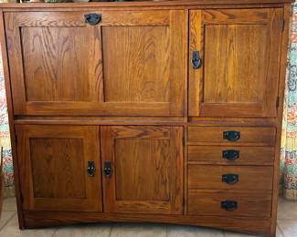 Somerville impressions mission style oak hutch
