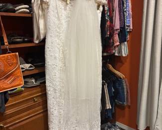 Santa Monica wedding dress size 20 with veil, purse