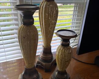 Pillar candle holder set