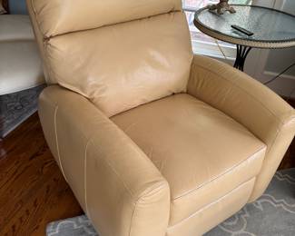 Leather (butter yellow) electric recliner