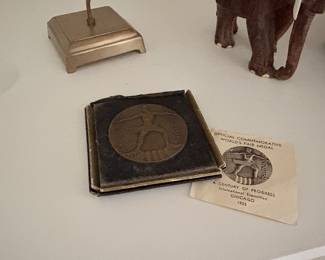 Vintage World's Fair medal - Chicago 1933 with box and paperwork