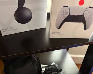 Playstatio 5 Dual Sense Wireless controller and Pulse 3D Wireless headset